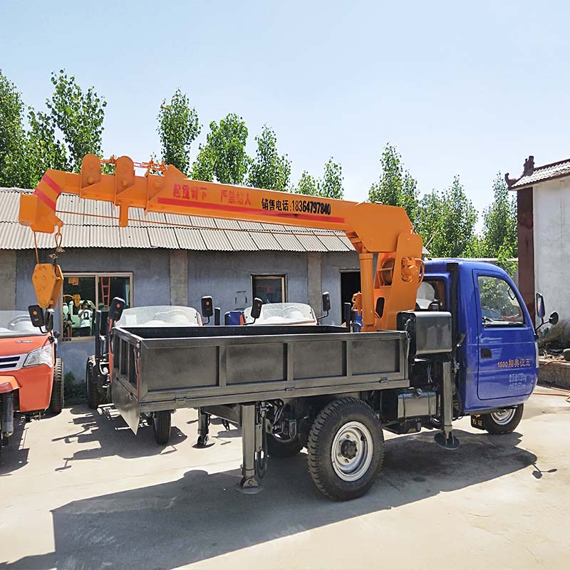 河南小型三輪車(chē)隨車(chē)吊 油電兩用 高低速 全自動(dòng)支腿