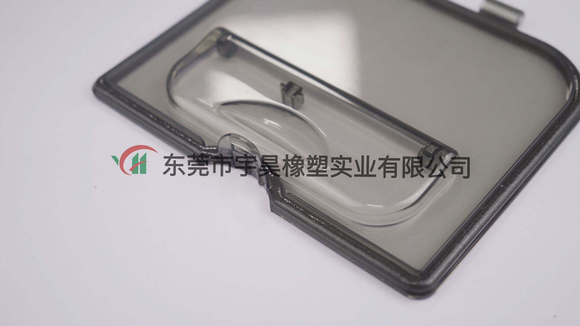 生產(chǎn)各種橡塑點膠發(fā)泡、密封加工、PU聚氨酯發(fā)泡點膠