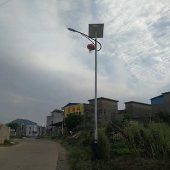 隆基太陽能光伏發(fā)電組件太陽能發(fā)電板并網發(fā)電系統(tǒng)